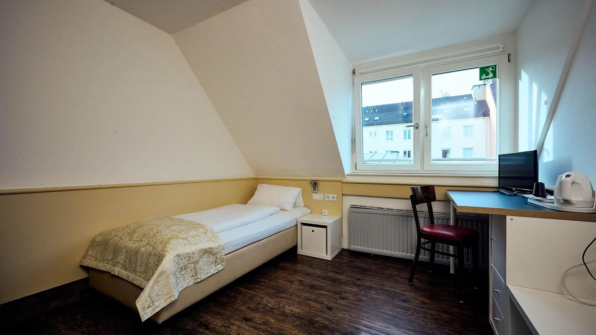 The 4You Hostel & Hotel Munich 0*,